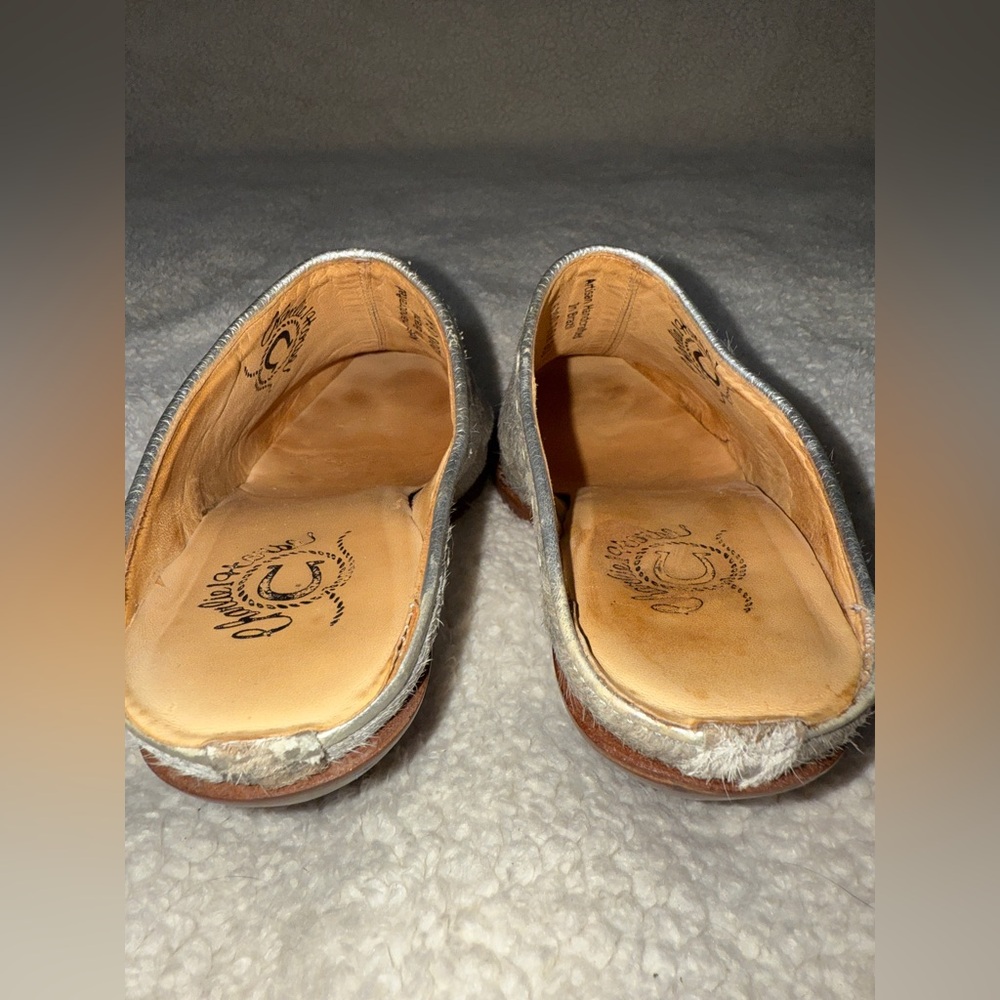 Lucchese Charlie 1 Horse Cowhide Mules - Picture 4 of 10